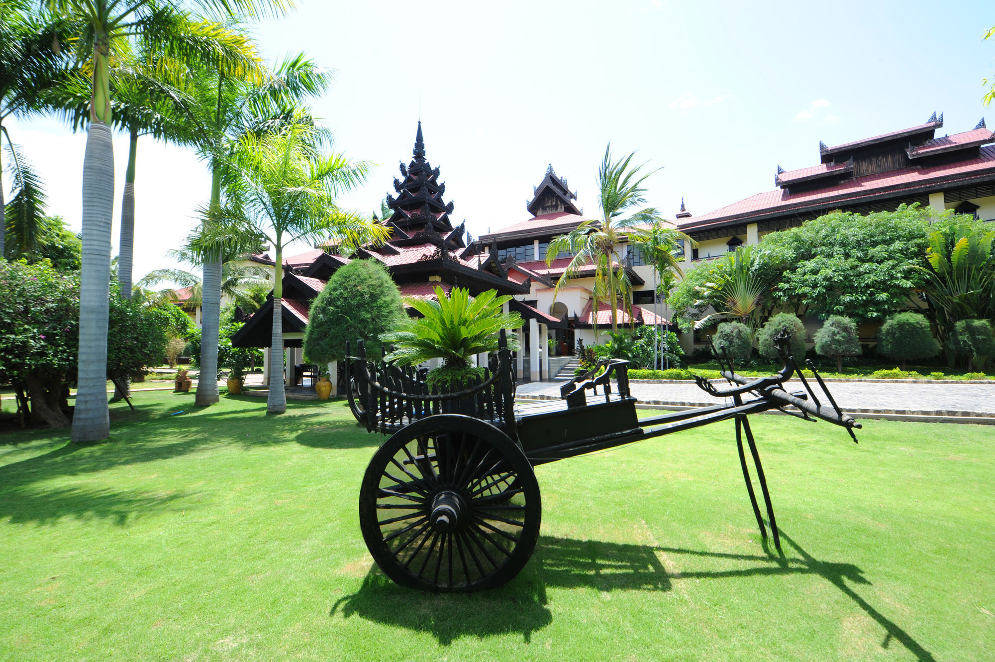 Amazing Bagan Resort Экстерьер фото