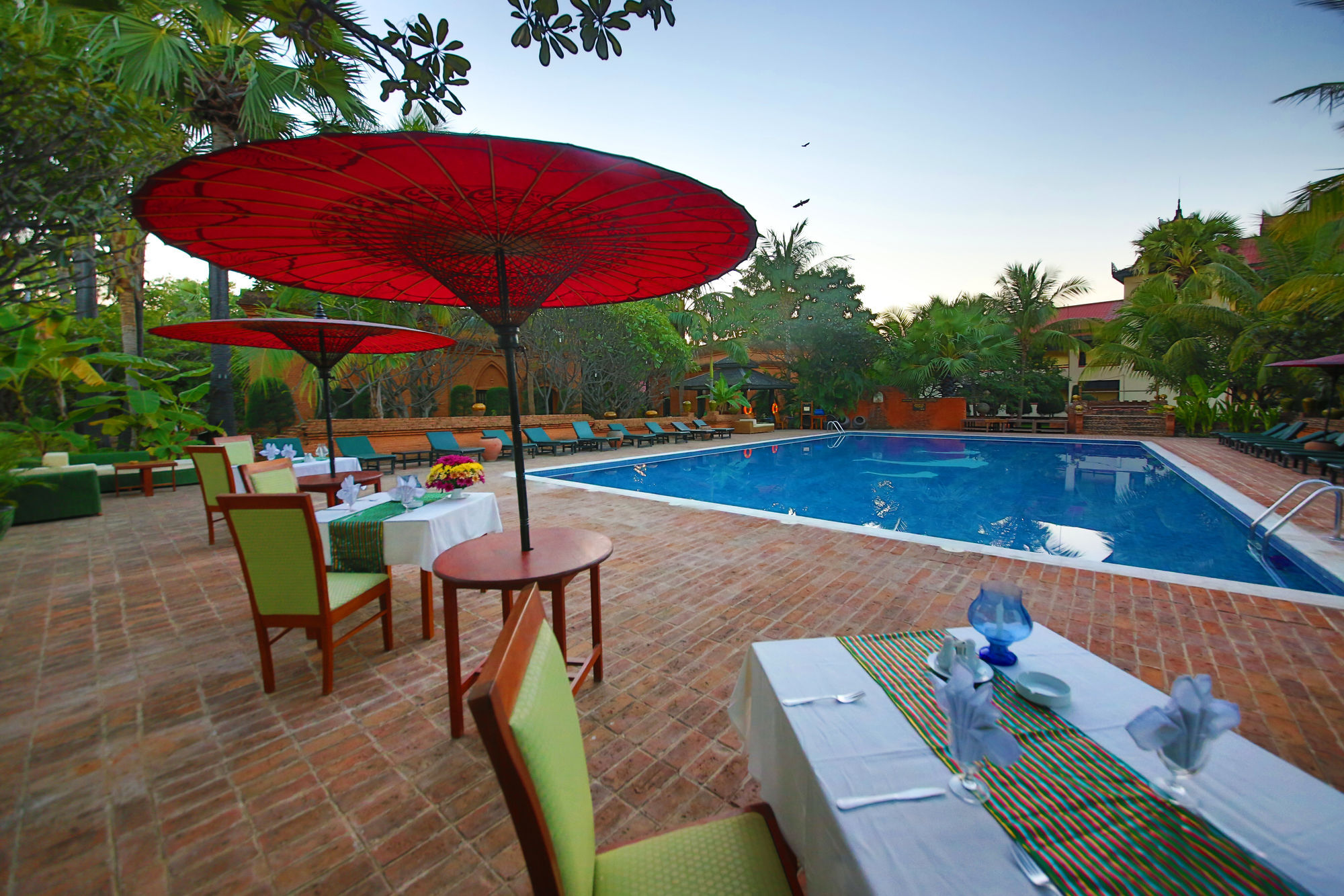 Amazing Bagan Resort Экстерьер фото