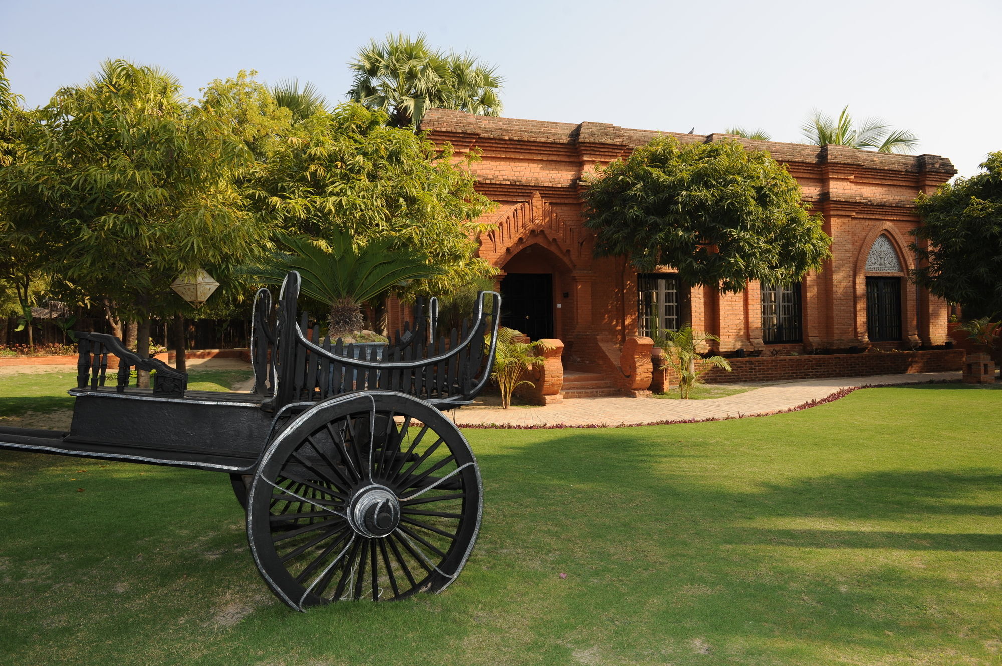 Amazing Bagan Resort Экстерьер фото